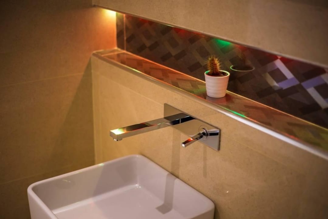 Executive lounge Golden Tulip Hotel Carthage Tunis