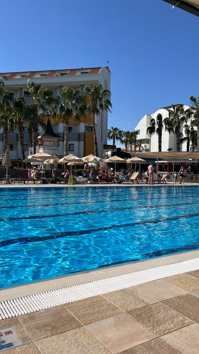 Pool Hane Family Resort