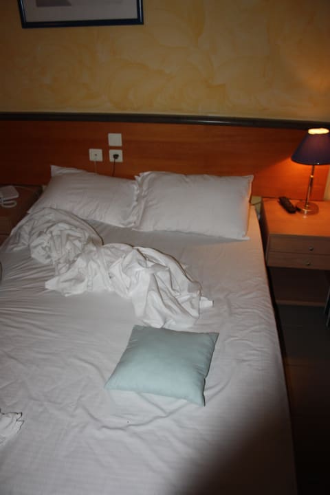 1,40m breites Bett (zum Glück waren wir schlank) HARPIN Georgioupolis Resort Aquapark & SPA