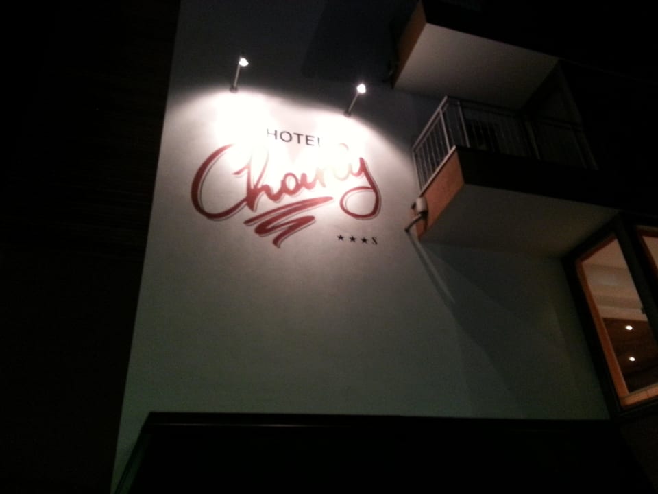Hotel Charly am Abend Hotel Charly