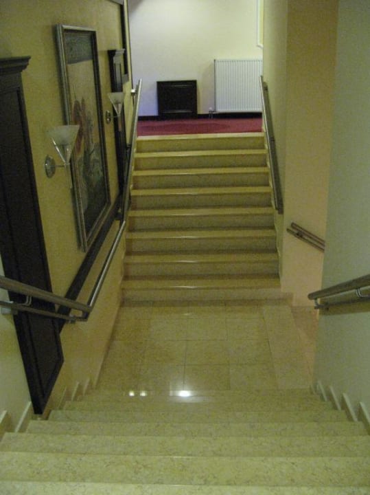 Treppenaufgang Avalon Hotel Thessaloniki