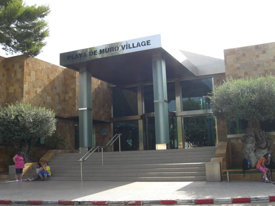 Eingang zum Playa de Muro Village Iberostar Selection Playa de Muro Village