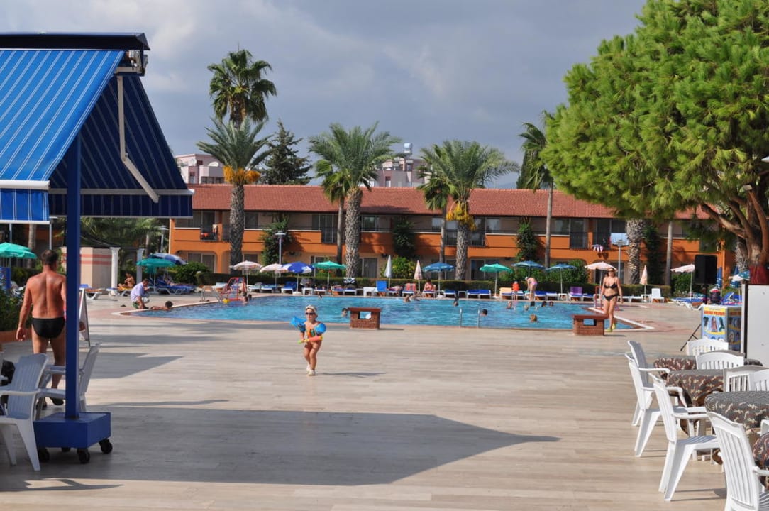 Animationspool Club Turtas Beach Hotel