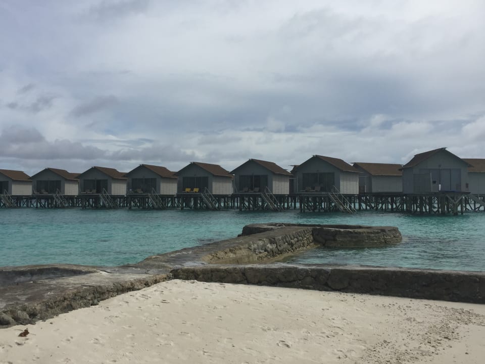 Außenansicht Centara Ras Fushi Resort & Spa Maldives