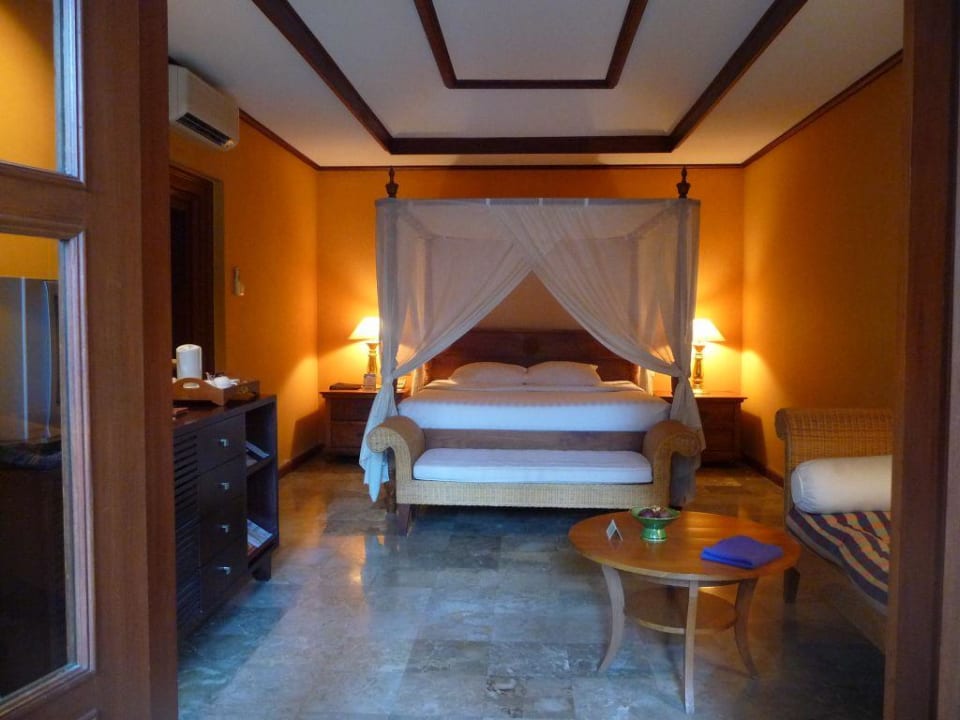 Clubzimmer Puri Santrian