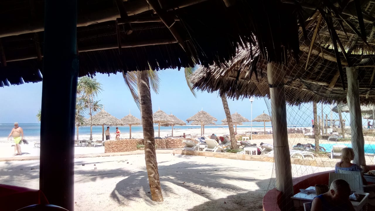 Strand Hotel Kiwengwa Beach Resort