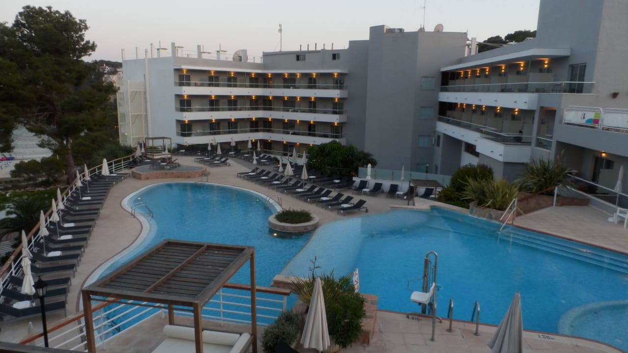 Der Pool mit dem Lift im 6. Stock zu erreichen Artiem Audax