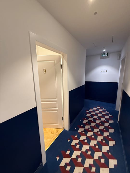 Zimmer Hotel Schani Salon