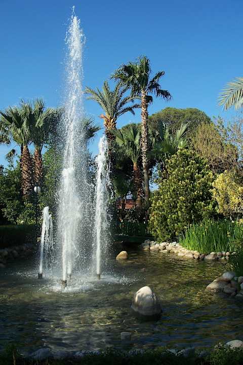 Springprunnen im Morgenlicht Labranda Alantur Resort