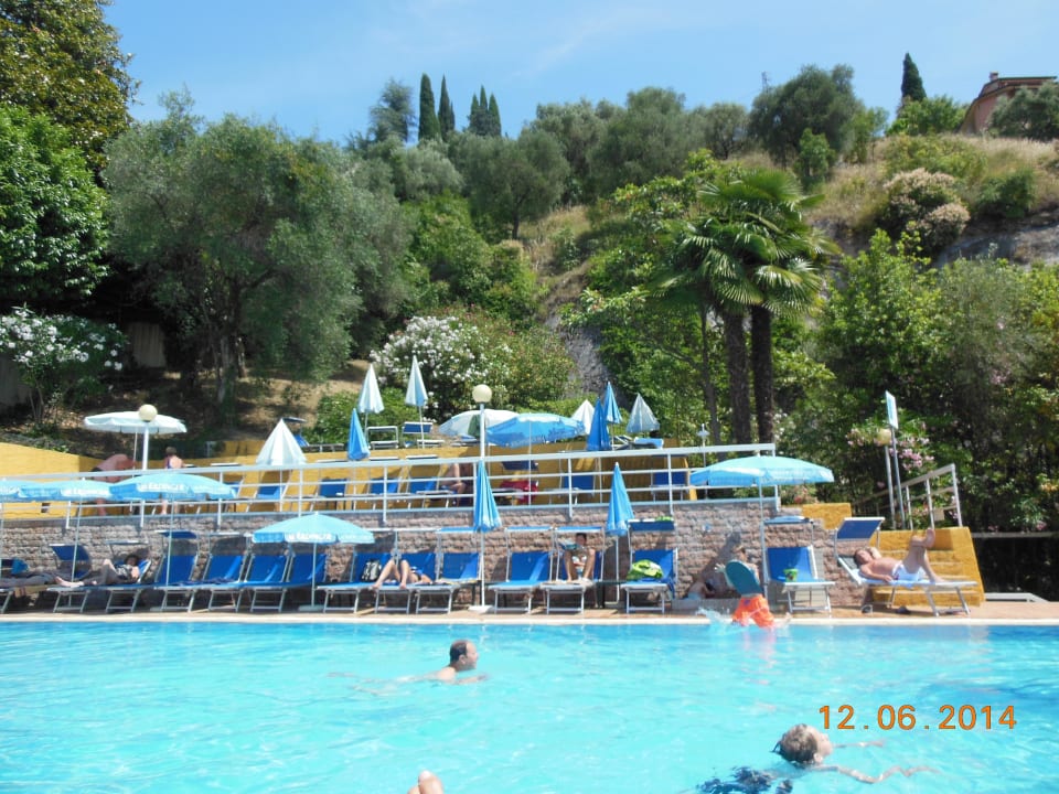 Großer Pool mit 15 Meter Länger Hotel Internazionale