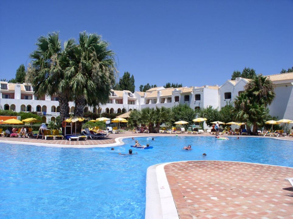 Poolanlage Golden Club Cabanas