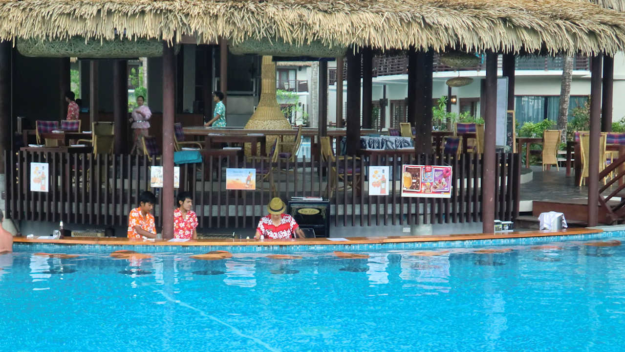Poolbar The Haven Khao Lak