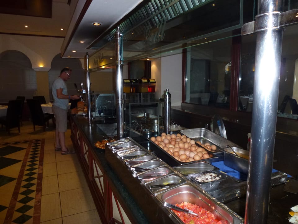 Lecker Büffet! Mitsis Ramira