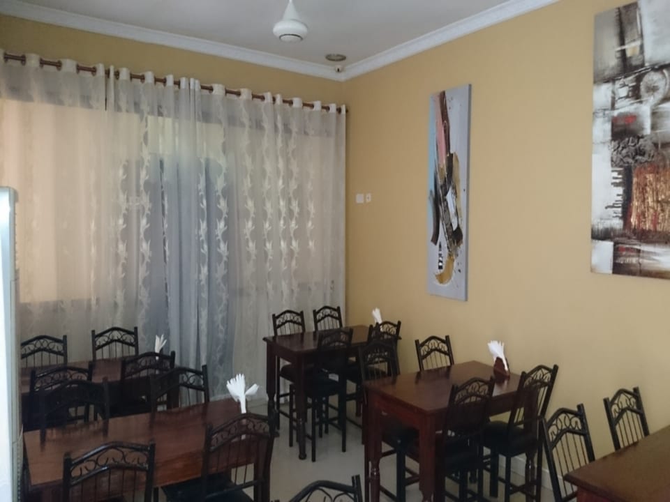 Gastro Transit Motel Airport