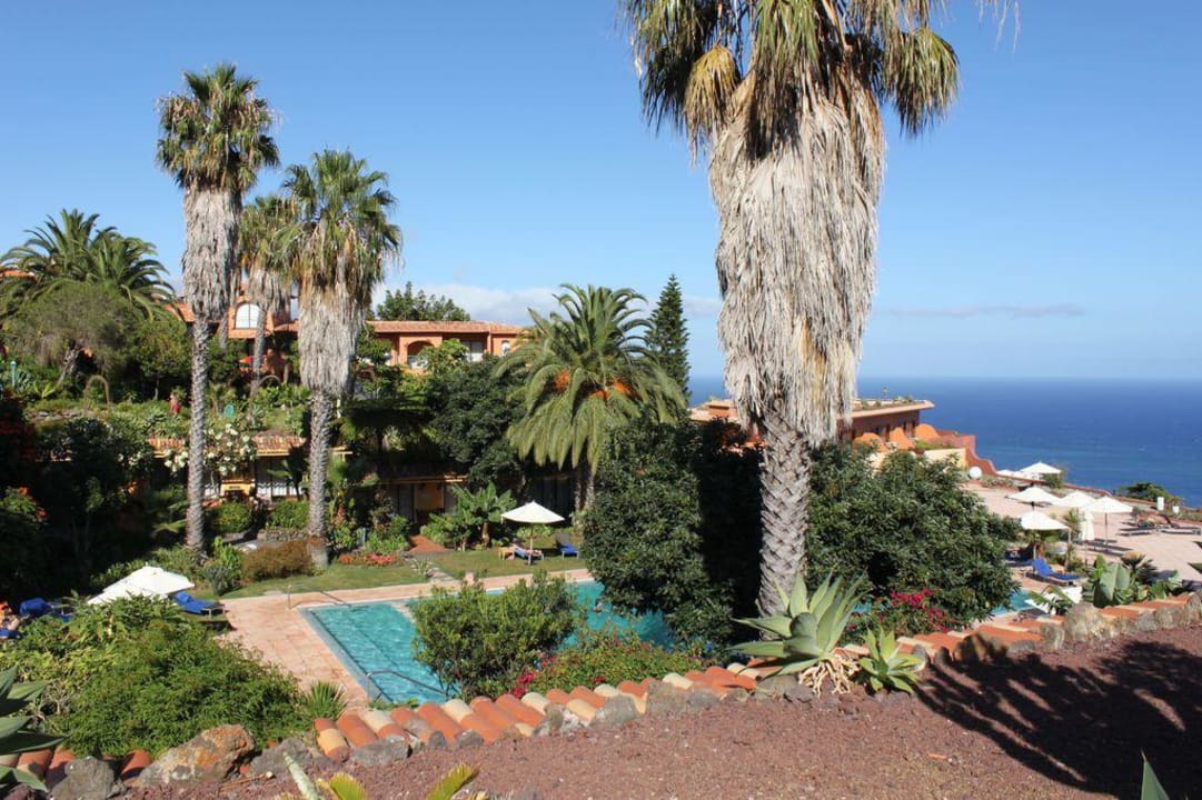 Blick von den Studios auf die Poolanlage Hotel Quinta Splendida Wellness & Botanical Garden