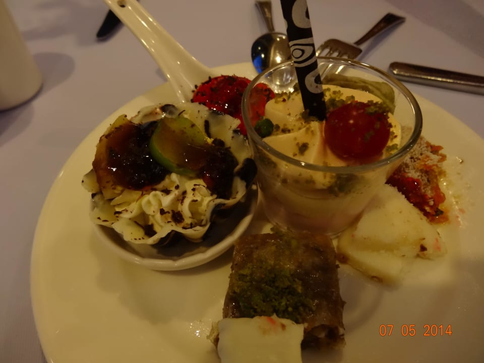 . Sunis Elita Beach Resort & Spa