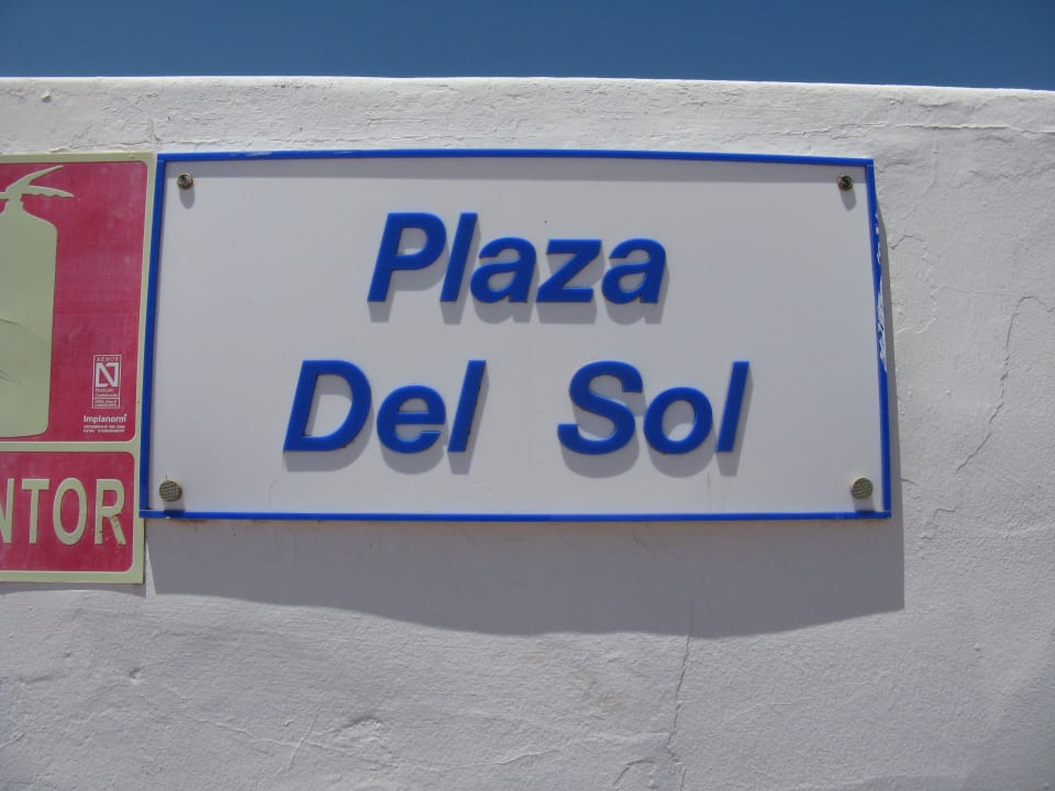 Platzbeschilderung Hotel Sands Beach Resort