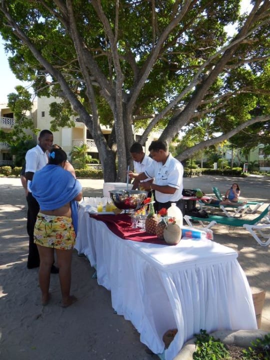 Strandbar Emotions by Hodelpa Puerto Plata