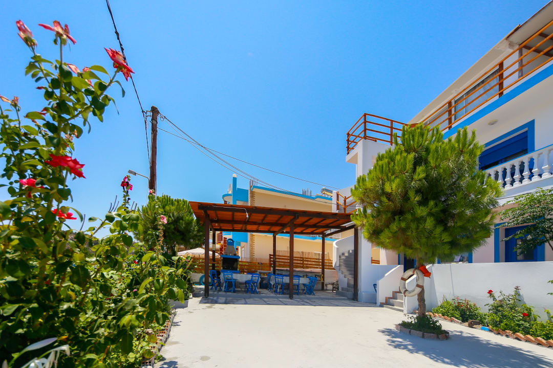 Außenansicht George Apartments Stegna