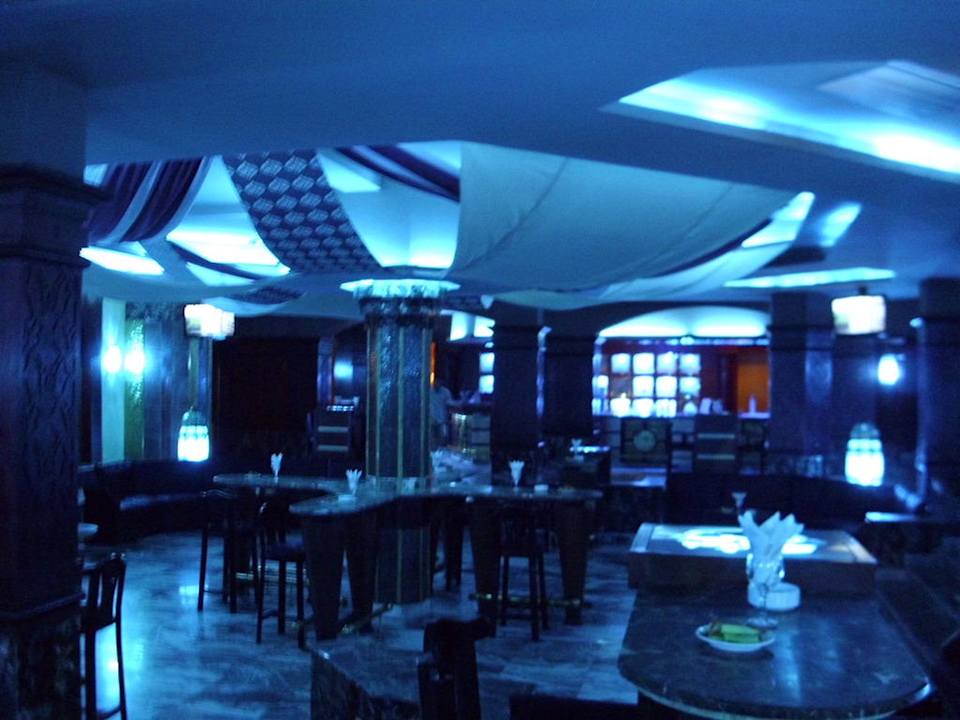 Blaue Bar Pickalbatros Alf Leila Wa Leila Resort - Neverland Hurghada