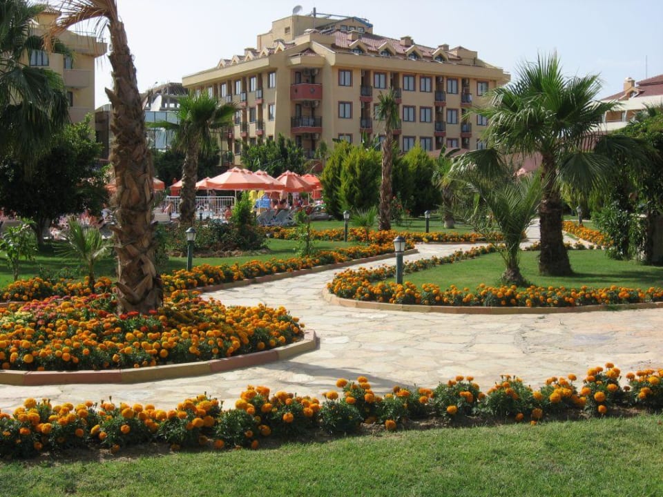 Gartenanlage Grand Seker Hotel