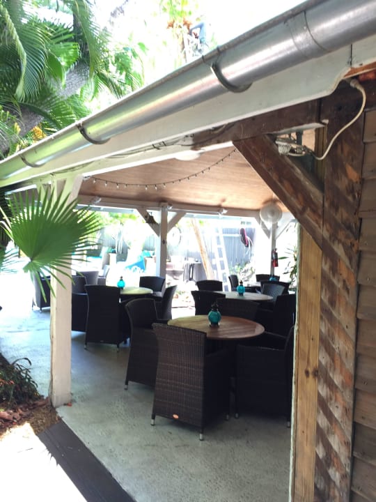 Sitzgelegenheiten am Pool Cypress House Hotel in Key West - Adults only