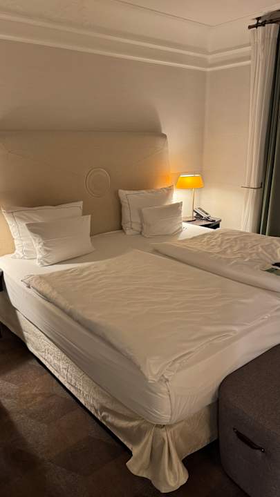 Zimmer Gewandhaus Dresden, Autograph Collection