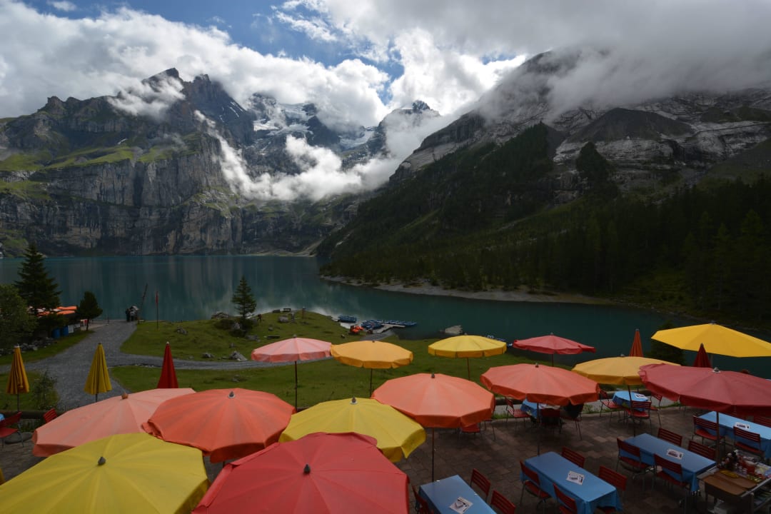 Terrasse Berghotel Oeschinensee