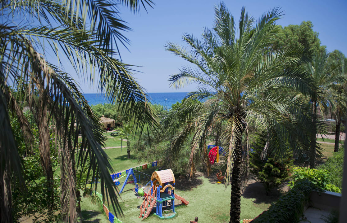 Kids World Armas Gül Beach