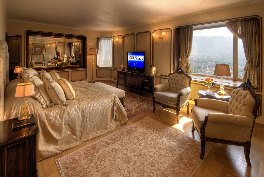 Presidential Suite Bedroom Hotel Marinela Sofia