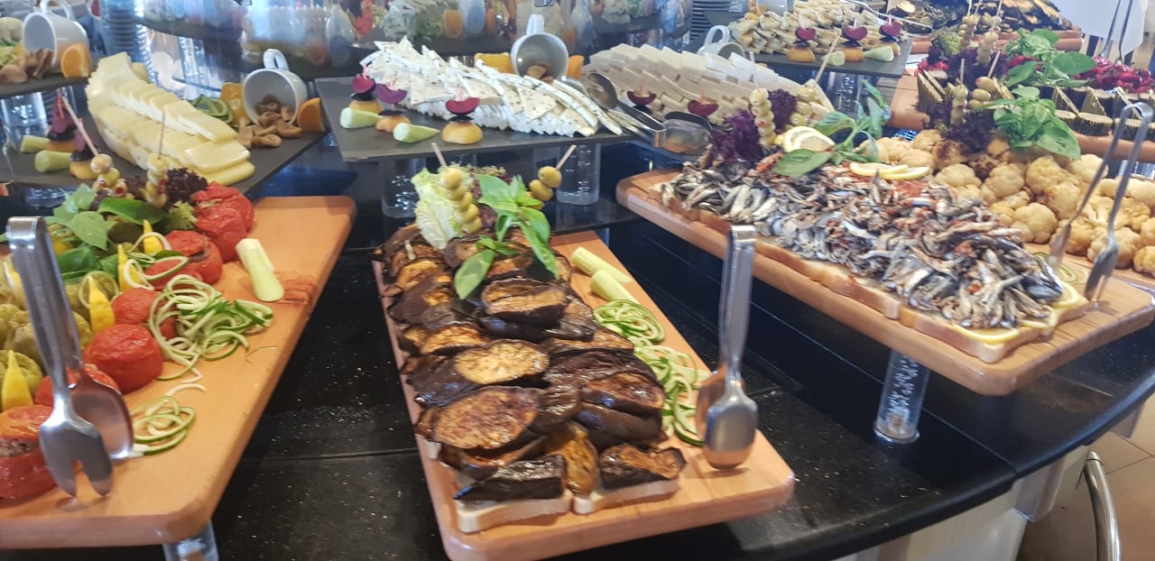 Gastro Starlight Resort Hotel