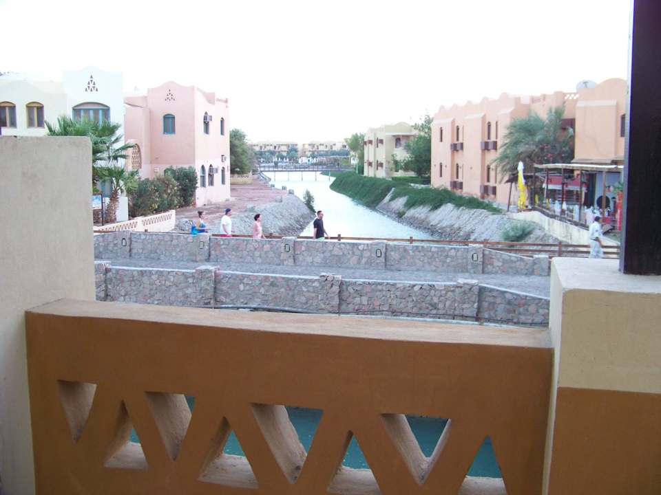 Vom Hotel in Richtung Arena Inn Hotel  Dawar El Omda - Adults only  (Im Umbau/Renovierung)