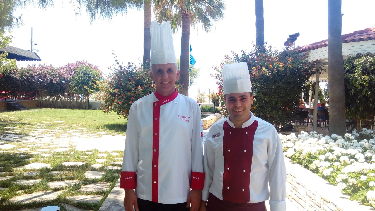 "Die Kuechen Cheffs... Sehr gut" Trendy Side Beach Hotel - Adults only