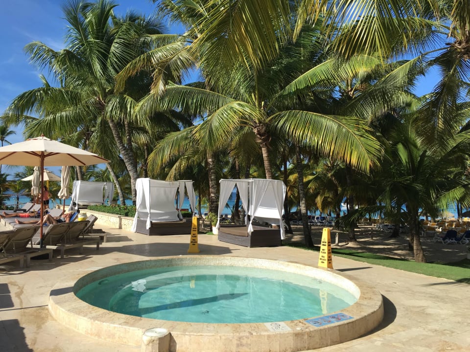 Whirlpool am Pool Hotel Viva Dominicus Palace by Wyndham-All Inclusive Resort