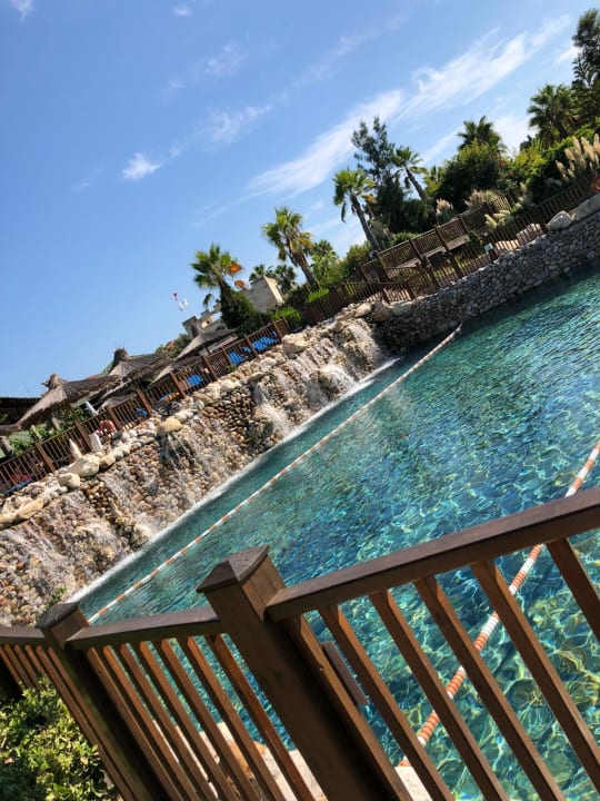Pool Club Grand Side