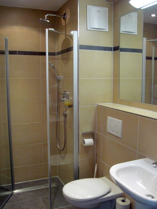 Bad Komfortzimmer Hotel Schwoerer