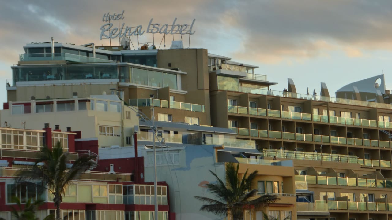 Außenansicht Bull Reina Isabel & Spa