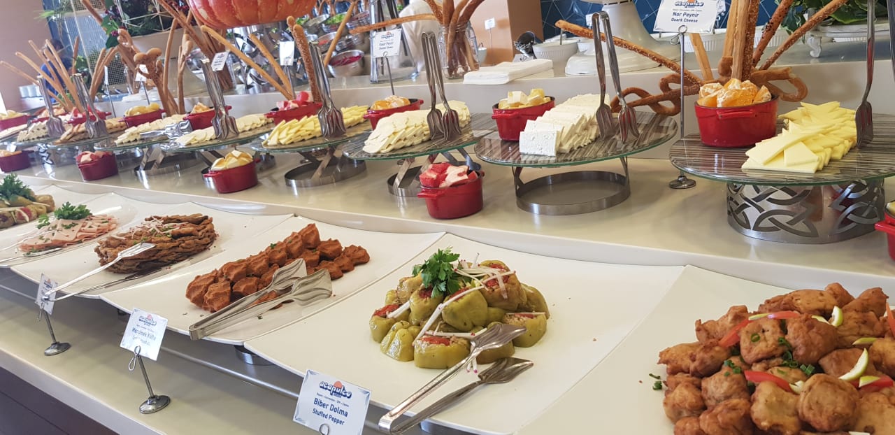 Gastro Acapulco Beach Club & Resort