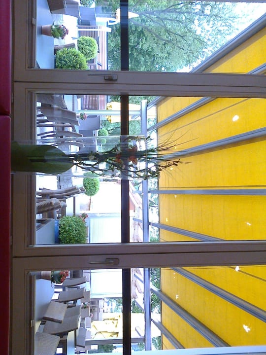 Aussenterrasse Sorell Hotel Sonnental