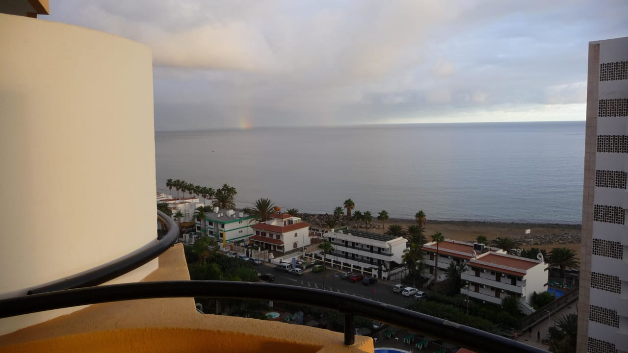 Seitlicher Meerblick nach Südost allsun Hotel Lucana