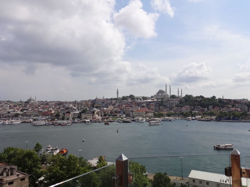 Ausblick von Terrasse Istanbul Golden City Hotel