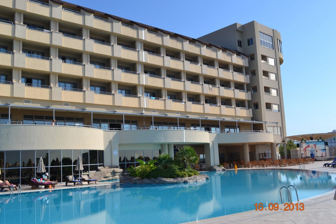 Hotel vom Pool  Melas Resort Hotel