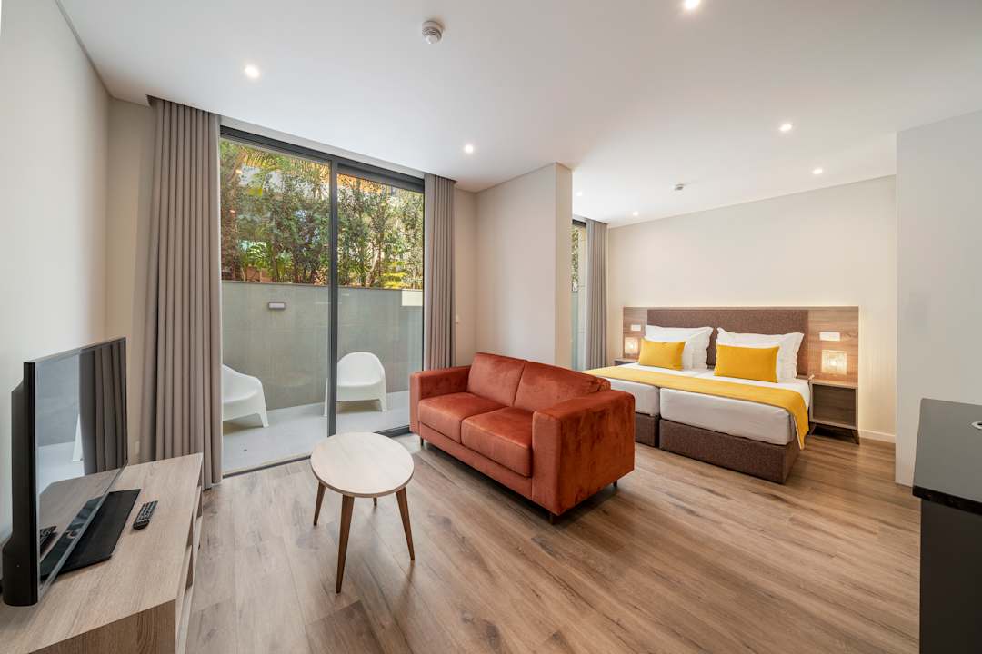 Zimmer Monumental Plaza by Petit Hotels