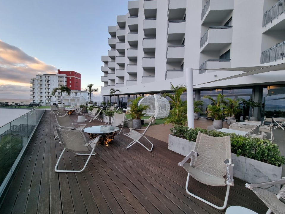 Außenansicht Hotel Baia Azul