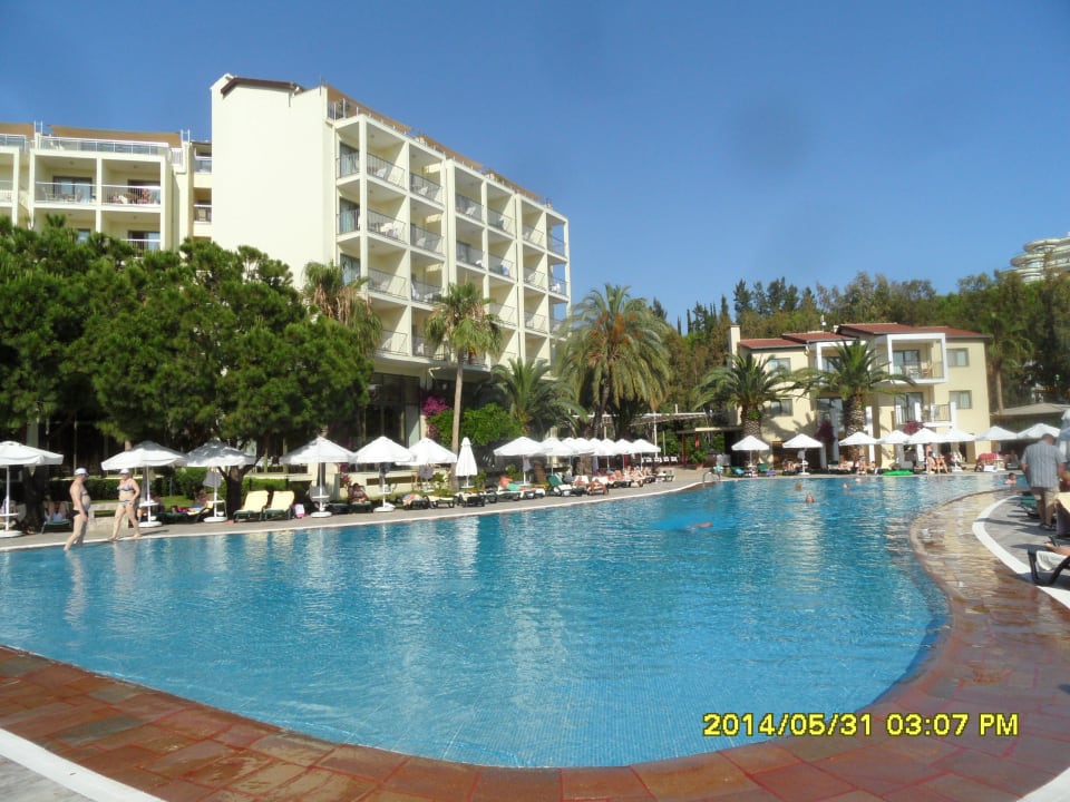 Hotel Arum Arum Barut Collection
