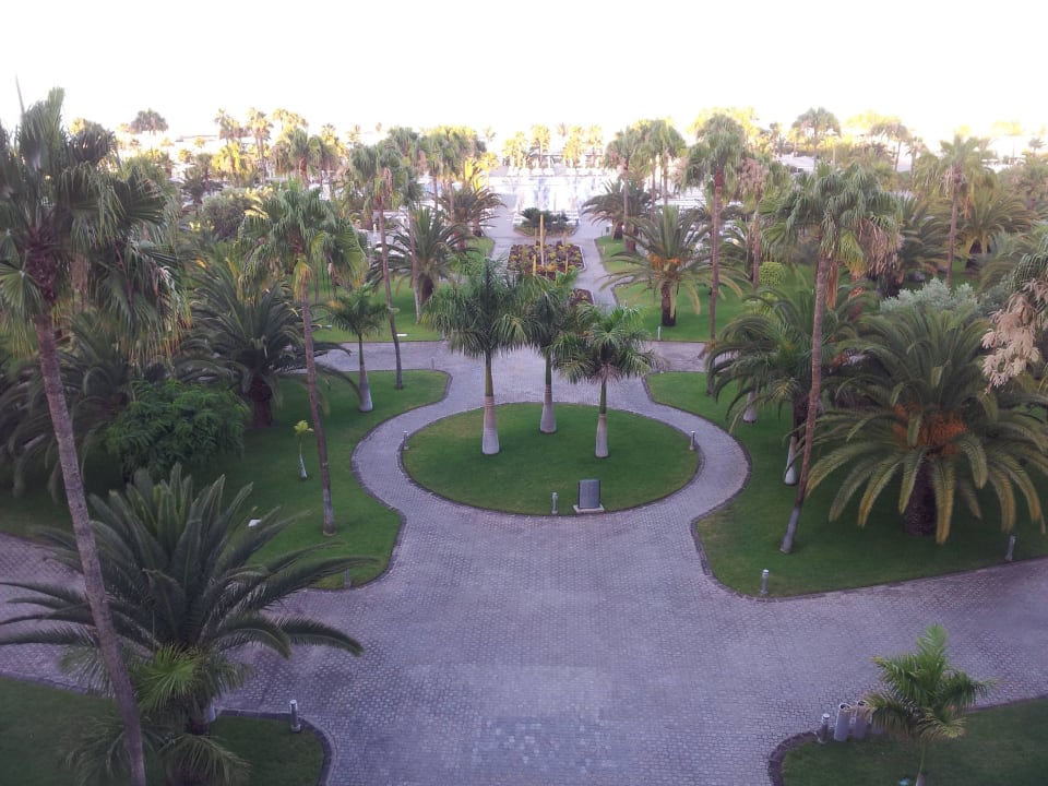 Blick über die Gartenanlage zum Meer Hotel Riu Gran Canaria