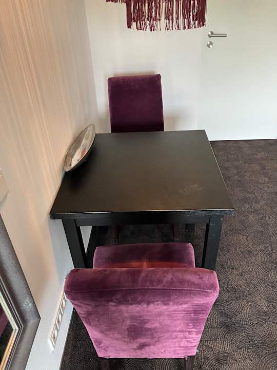 Zimmer Goodman's Living Apartments