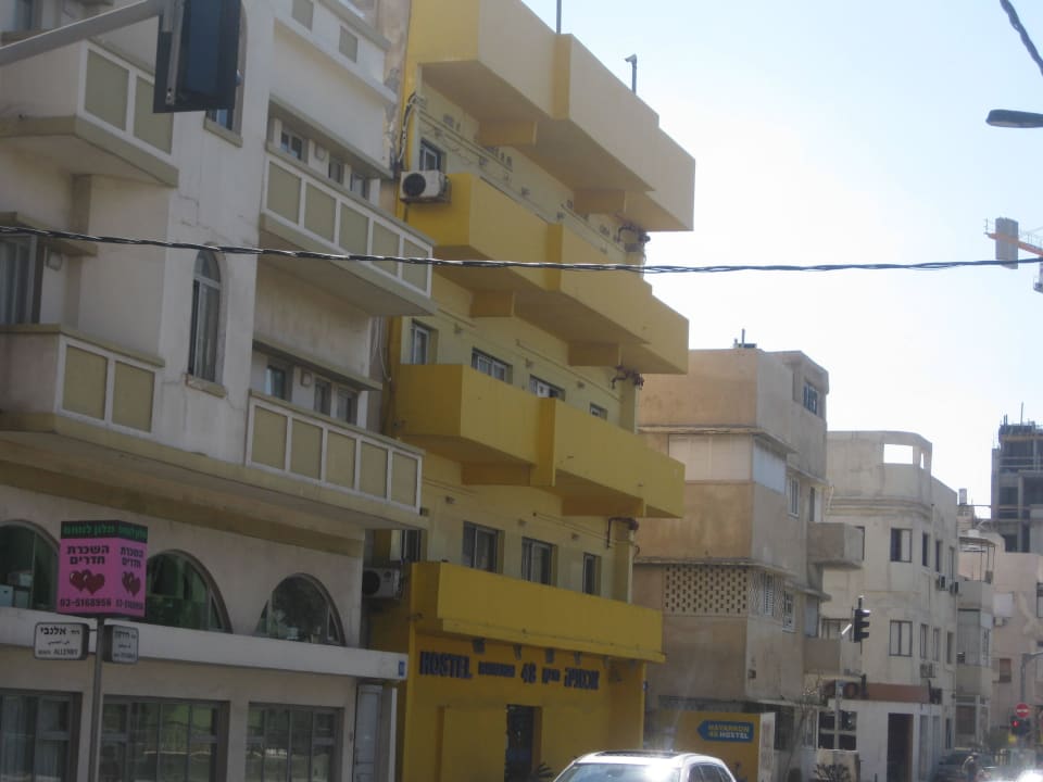Das Hostel von der Straße aus gesehen Tel Aviv Apartments 45 Hayarkon Street