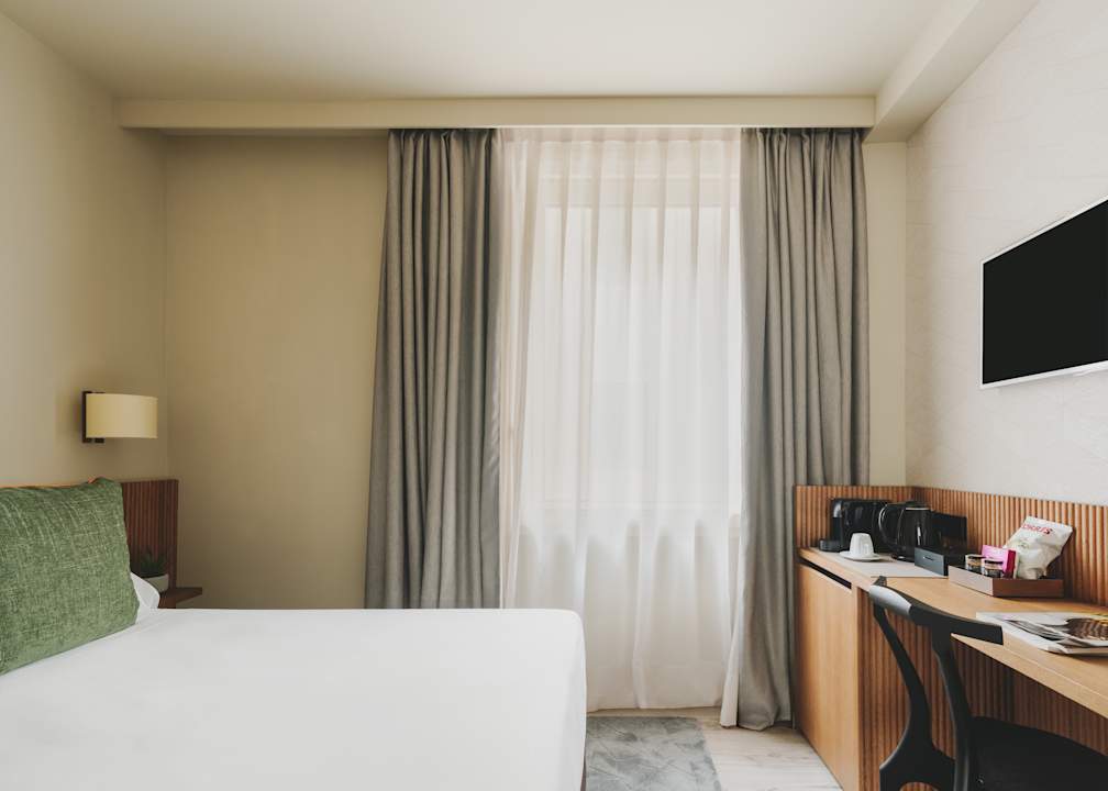 Zimmer Gallery  Hotel