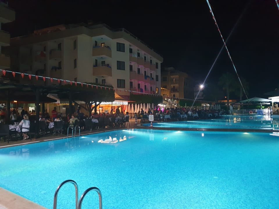 Pool Grand Seker Hotel